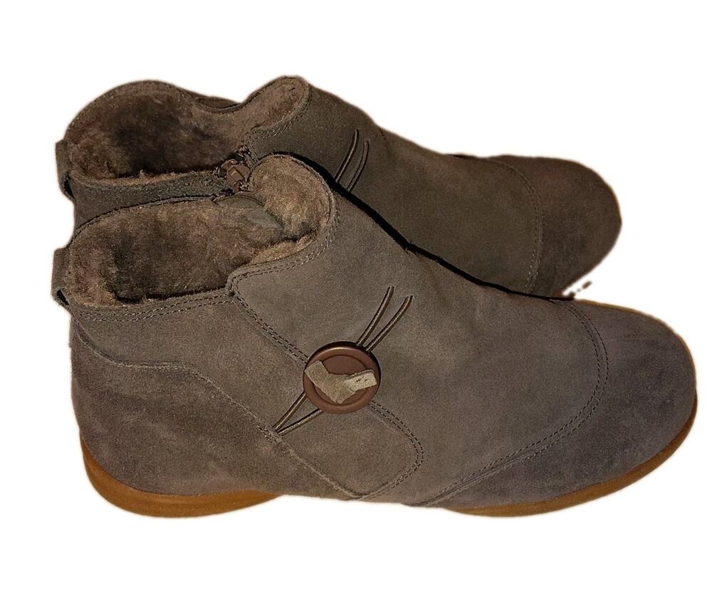 Tamarack Women's Suede Button Ankle Booties - Gray / Charcoal (Size 10) - NWOT